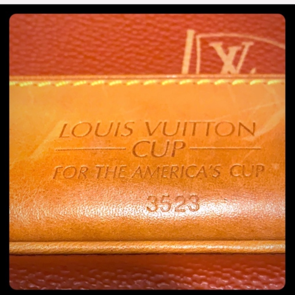 Authentic LV Cup Calvi Red Canvas Messenger Bag - Picture 5 of 8